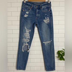 American Eagle Jeans Tomgirl Button Fly Size 2 Regular Destroyed Faded Denim